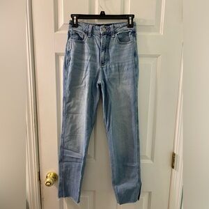 Hollister: Ultra High-Rise Mom Jeans, Vintage Stretch, 1R